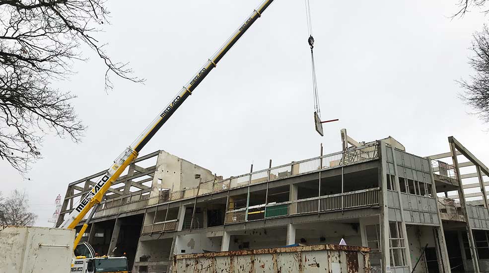 sciage au diamant lors de la déconstruction du CHU de Poitiers